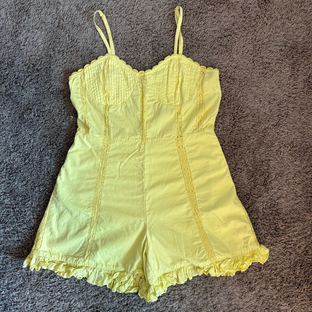 Urban Outfitters Yellow Romper Size M